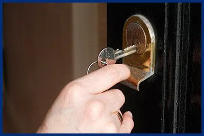 Advantage Locksmith Store Tacoma, WA 253-238-9598 - 7-door-unlock